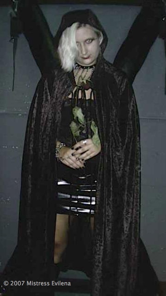 Evilena Photos