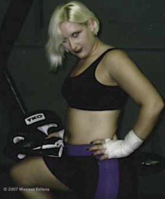 Evilena Photos