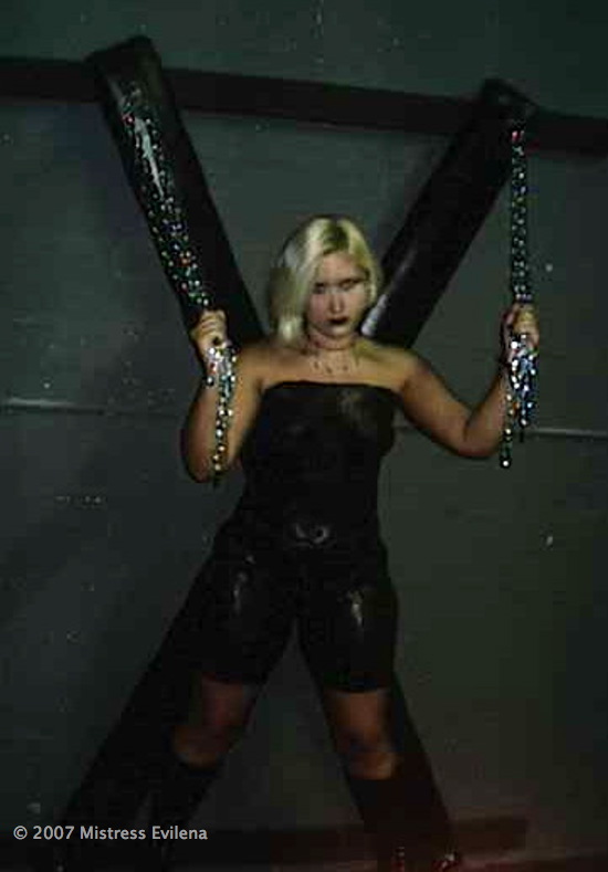Evilena Photos