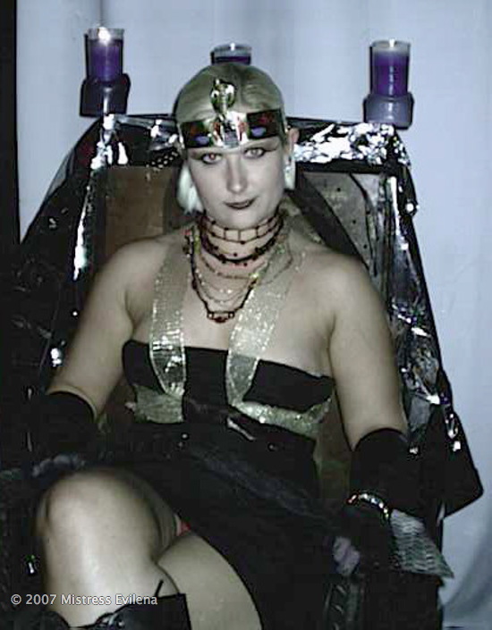 Evilena Photos