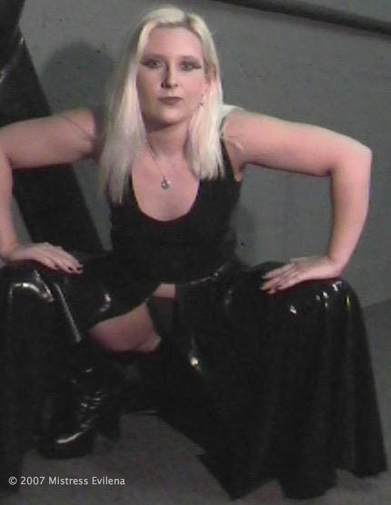 Evilena Photos