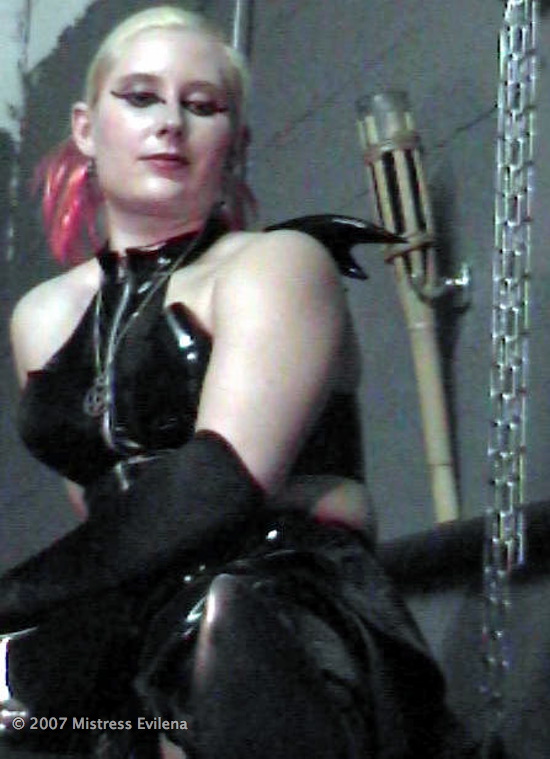 Evilena Photos
